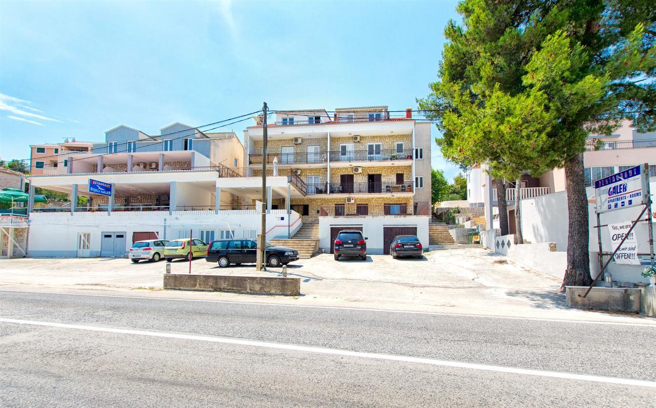 Apartments Martina マリナ エクステリア 写真