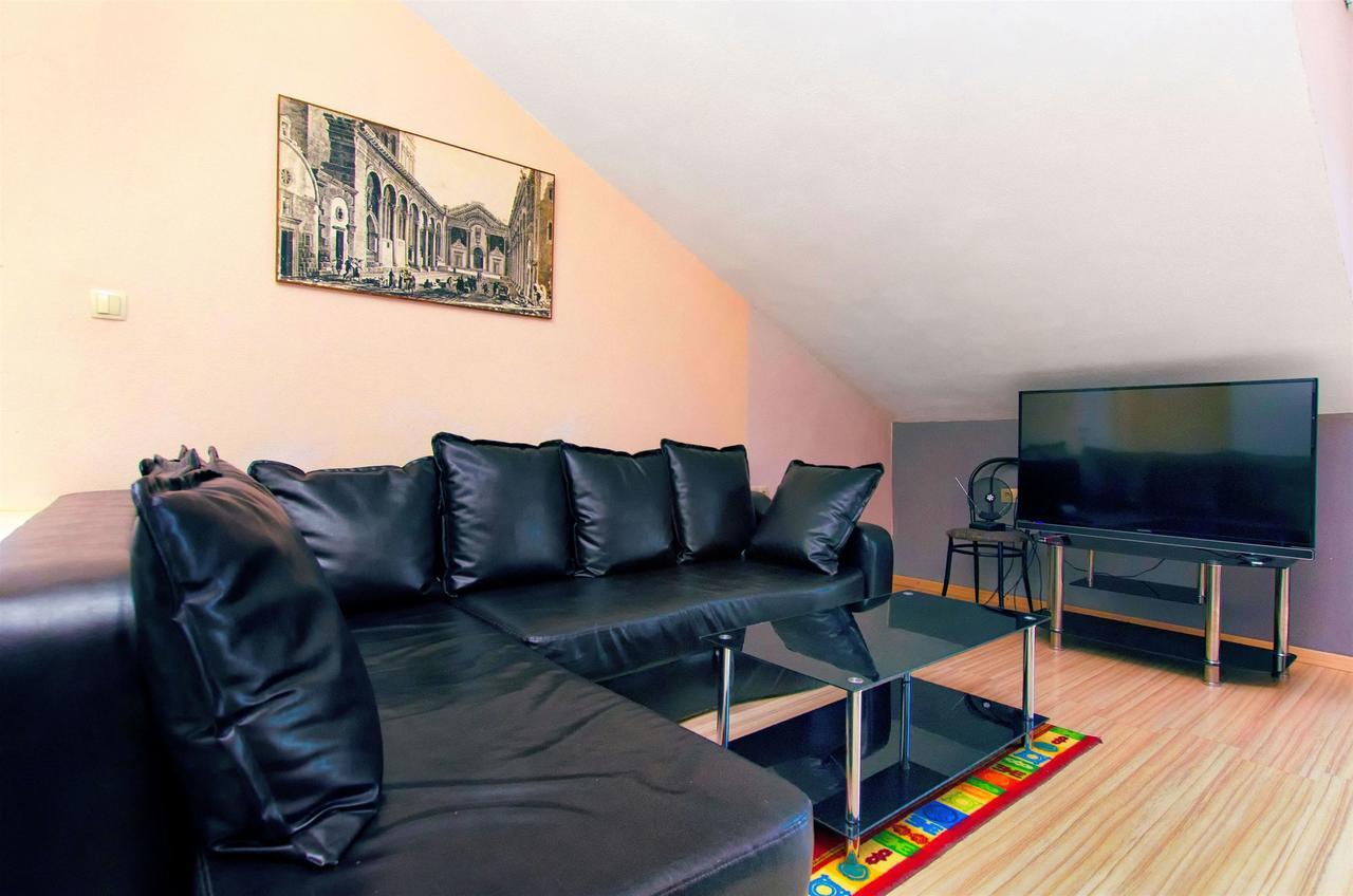 Apartments Martina マリナ エクステリア 写真